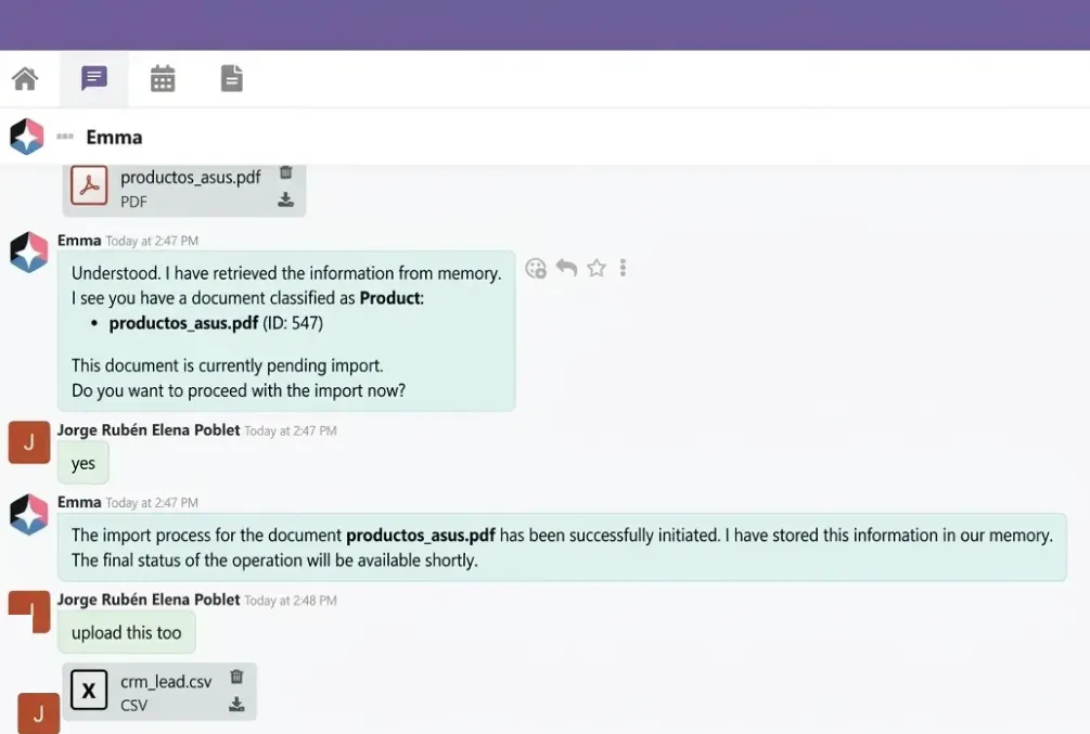 Ejemplo de una conversación entre un usuario y la agente Emma, en la que hablan sobre cómo subir un documento PDF