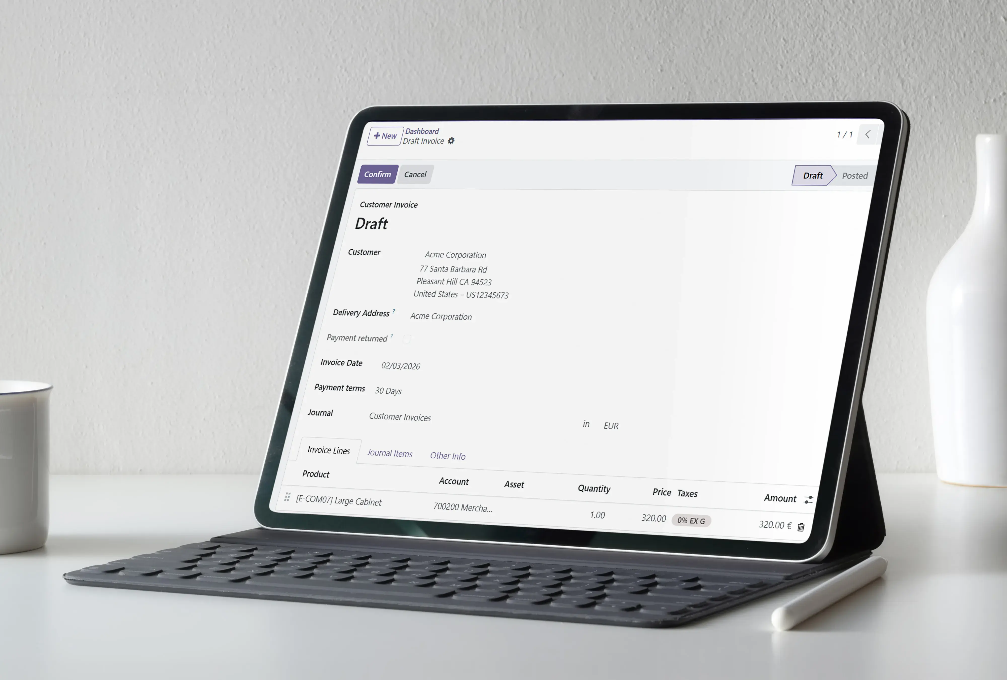 Tableta que muestra el módulo de facturación